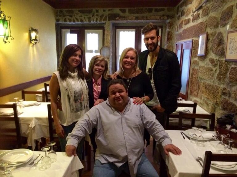 Fernando Mendes no restaurante Cortiço, em Viseu